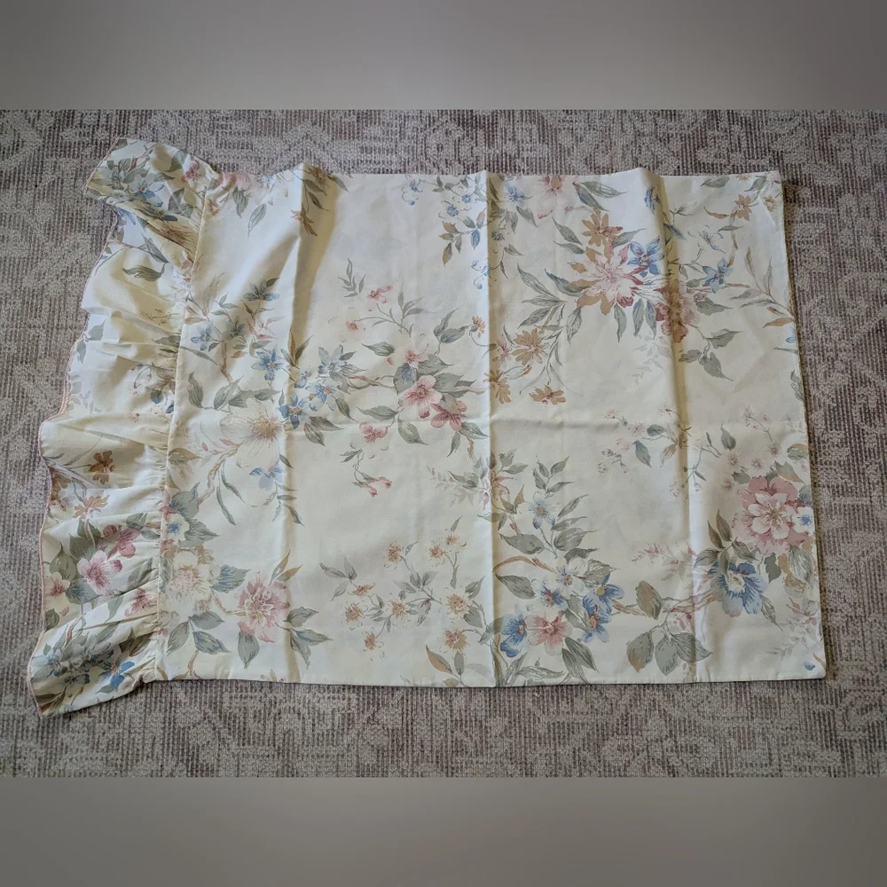Vintage JCPenney Percale Floral Pillowcase Set With Ruffle